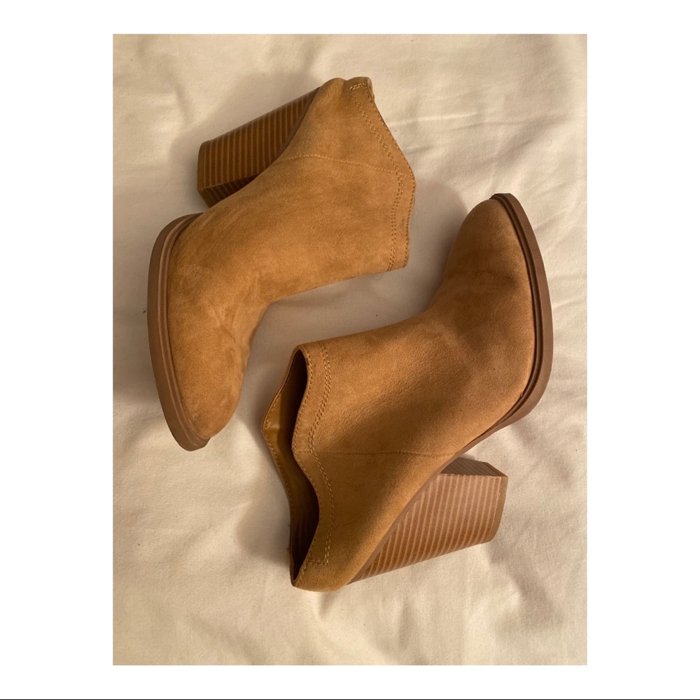 DV by Dolce Vita for Target Sueded Heeled Clog